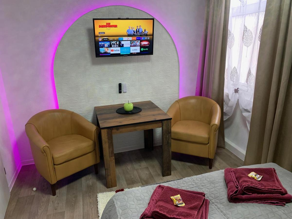 Best-Preis -Gold Suite- Mit Netflix, Self-Check-In, Ebike Ladestation, Fahrradraum, Wlan, Netflix Und Massagesessel - Direkt Am Elberadweg Im Herzen Von فيتينبيرغ المظهر الخارجي الصورة