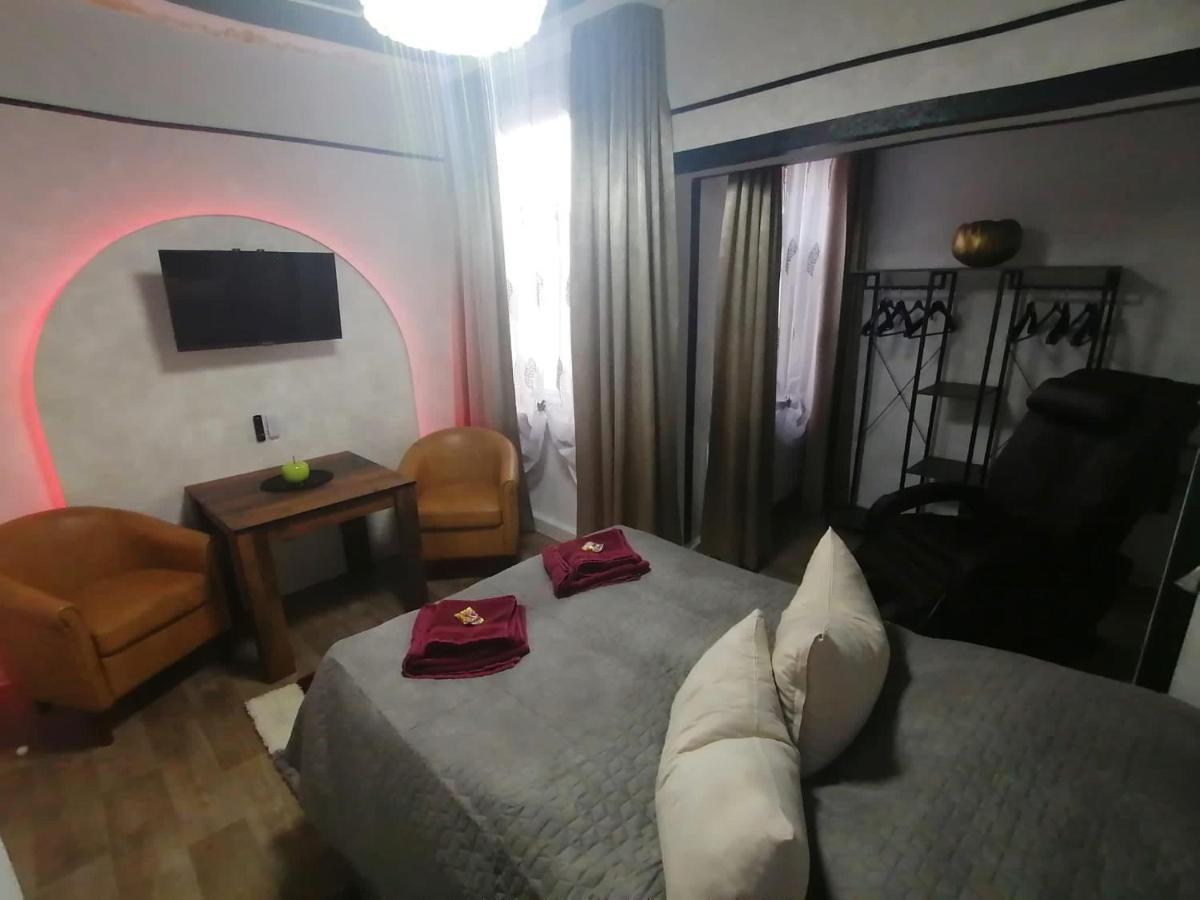 Best-Preis -Gold Suite- Mit Netflix, Self-Check-In, Ebike Ladestation, Fahrradraum, Wlan, Netflix Und Massagesessel - Direkt Am Elberadweg Im Herzen Von فيتينبيرغ المظهر الخارجي الصورة