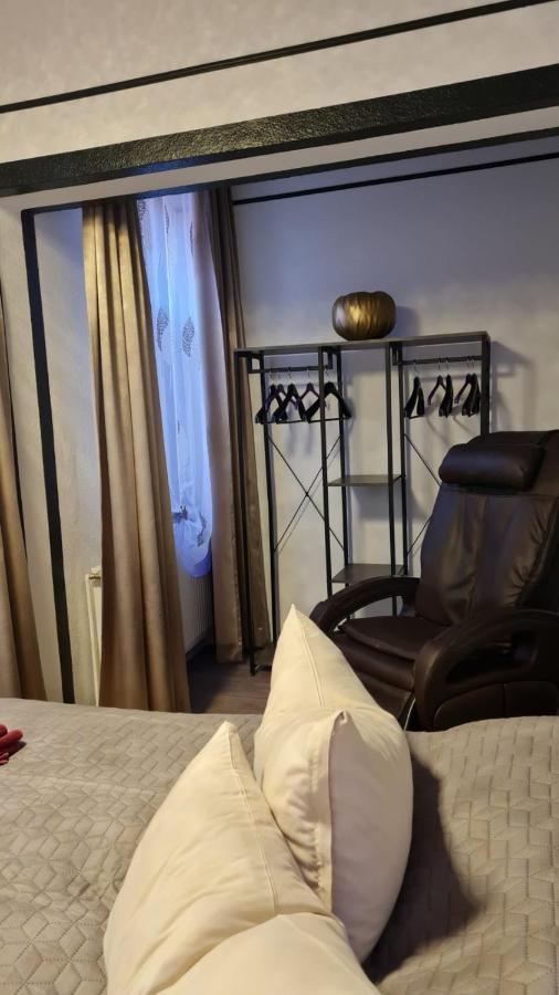 Best-Preis -Gold Suite- Mit Netflix, Self-Check-In, Ebike Ladestation, Fahrradraum, Wlan, Netflix Und Massagesessel - Direkt Am Elberadweg Im Herzen Von فيتينبيرغ المظهر الخارجي الصورة