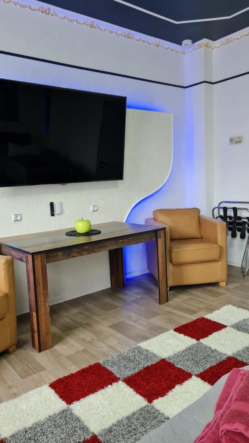 Best-Preis -Gold Suite- Mit Netflix, Self-Check-In, Ebike Ladestation, Fahrradraum, Wlan, Netflix Und Massagesessel - Direkt Am Elberadweg Im Herzen Von فيتينبيرغ المظهر الخارجي الصورة