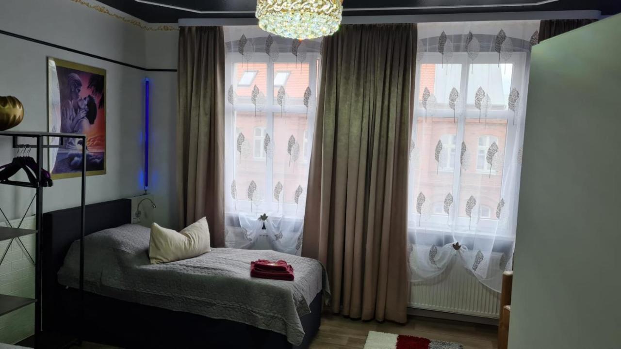 Best-Preis -Gold Suite- Mit Netflix, Self-Check-In, Ebike Ladestation, Fahrradraum, Wlan, Netflix Und Massagesessel - Direkt Am Elberadweg Im Herzen Von فيتينبيرغ المظهر الخارجي الصورة