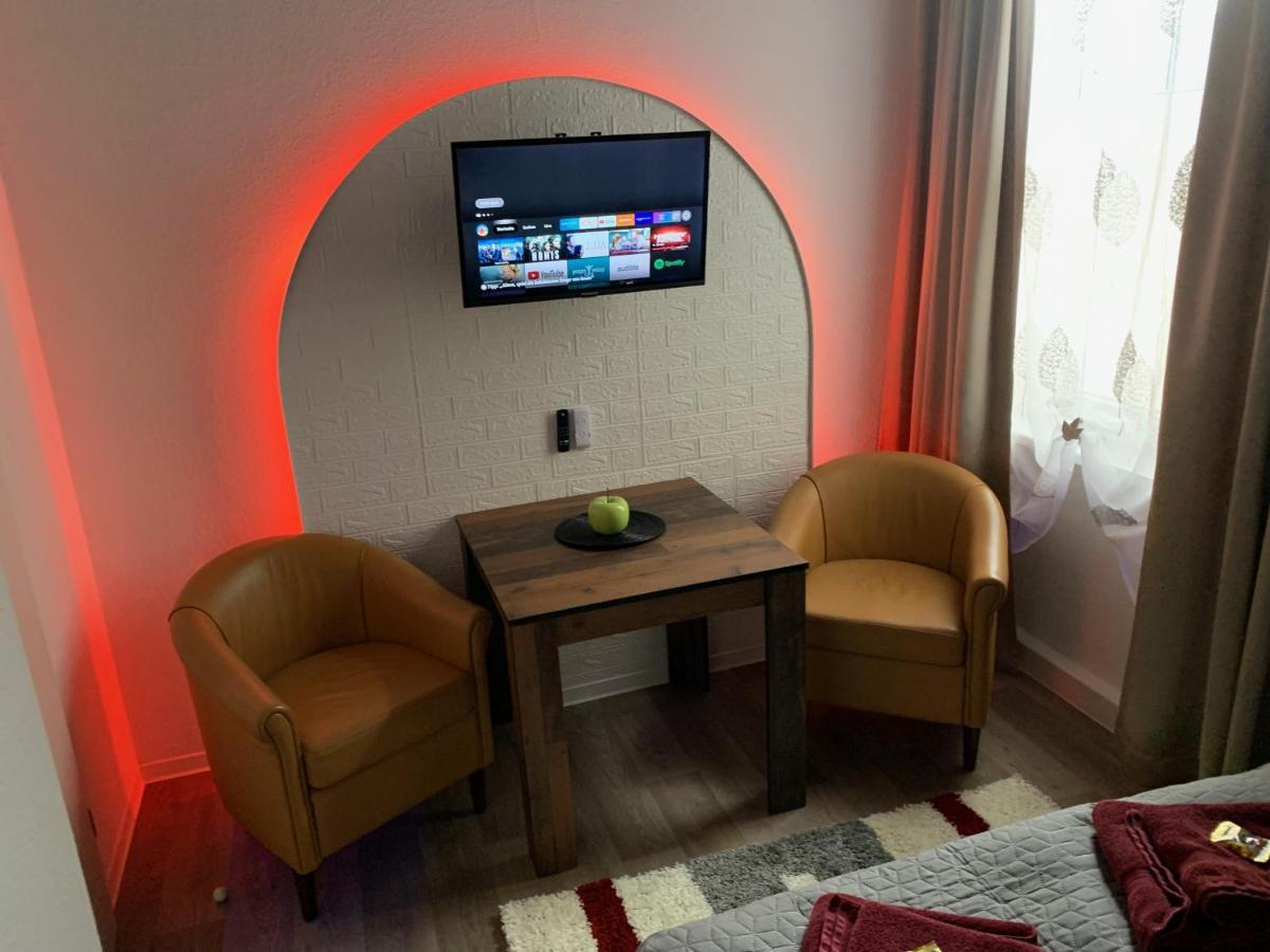 Best-Preis -Gold Suite- Mit Netflix, Self-Check-In, Ebike Ladestation, Fahrradraum, Wlan, Netflix Und Massagesessel - Direkt Am Elberadweg Im Herzen Von فيتينبيرغ المظهر الخارجي الصورة