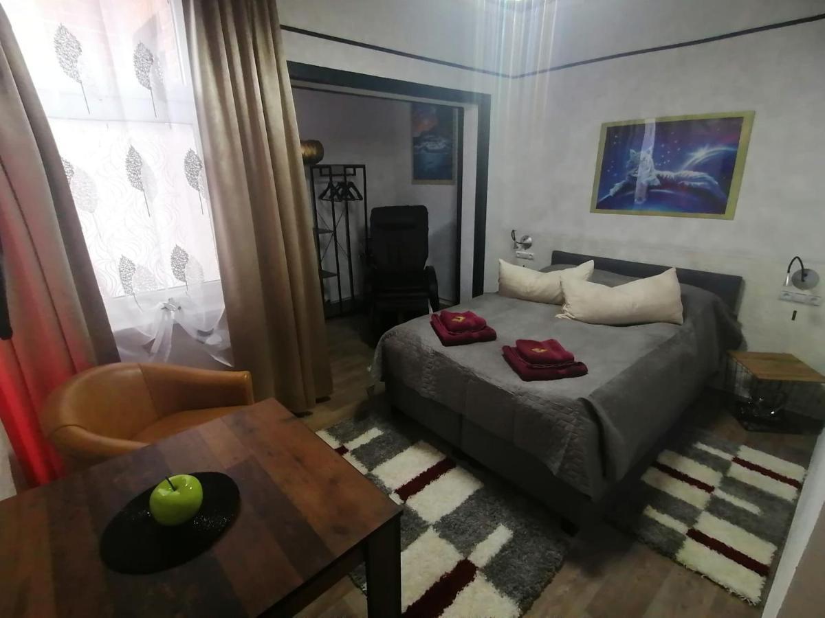 Best-Preis -Gold Suite- Mit Netflix, Self-Check-In, Ebike Ladestation, Fahrradraum, Wlan, Netflix Und Massagesessel - Direkt Am Elberadweg Im Herzen Von فيتينبيرغ المظهر الخارجي الصورة