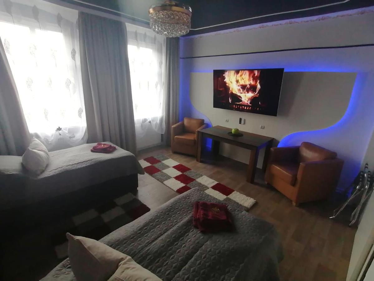 Best-Preis -Gold Suite- Mit Netflix, Self-Check-In, Ebike Ladestation, Fahrradraum, Wlan, Netflix Und Massagesessel - Direkt Am Elberadweg Im Herzen Von فيتينبيرغ المظهر الخارجي الصورة